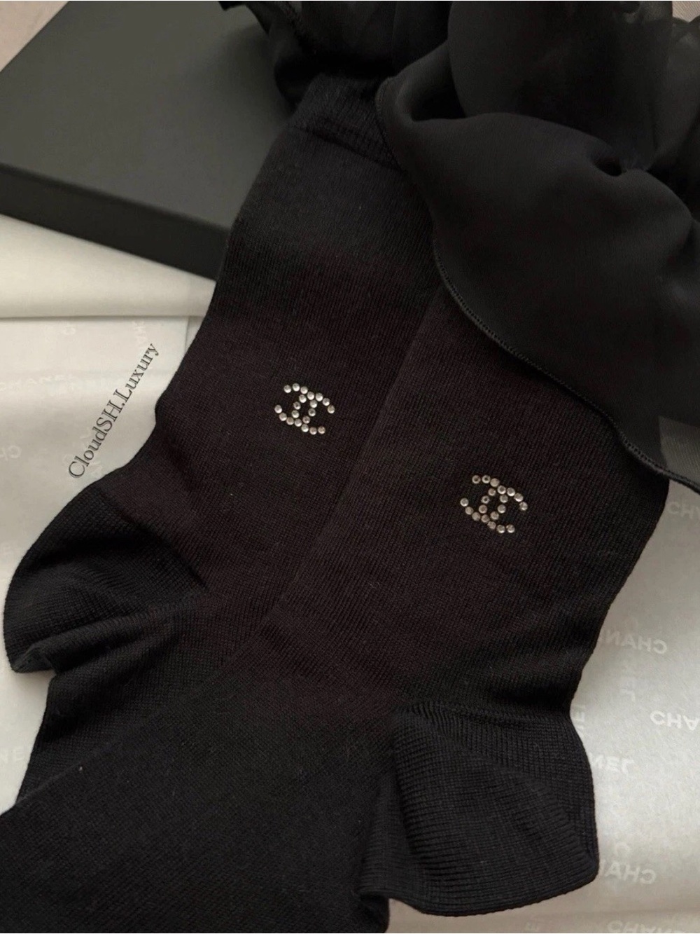 Auth Chanel 25K Classic CC Logo Ruffle Black Socks - Size M - Picture 3 of 4